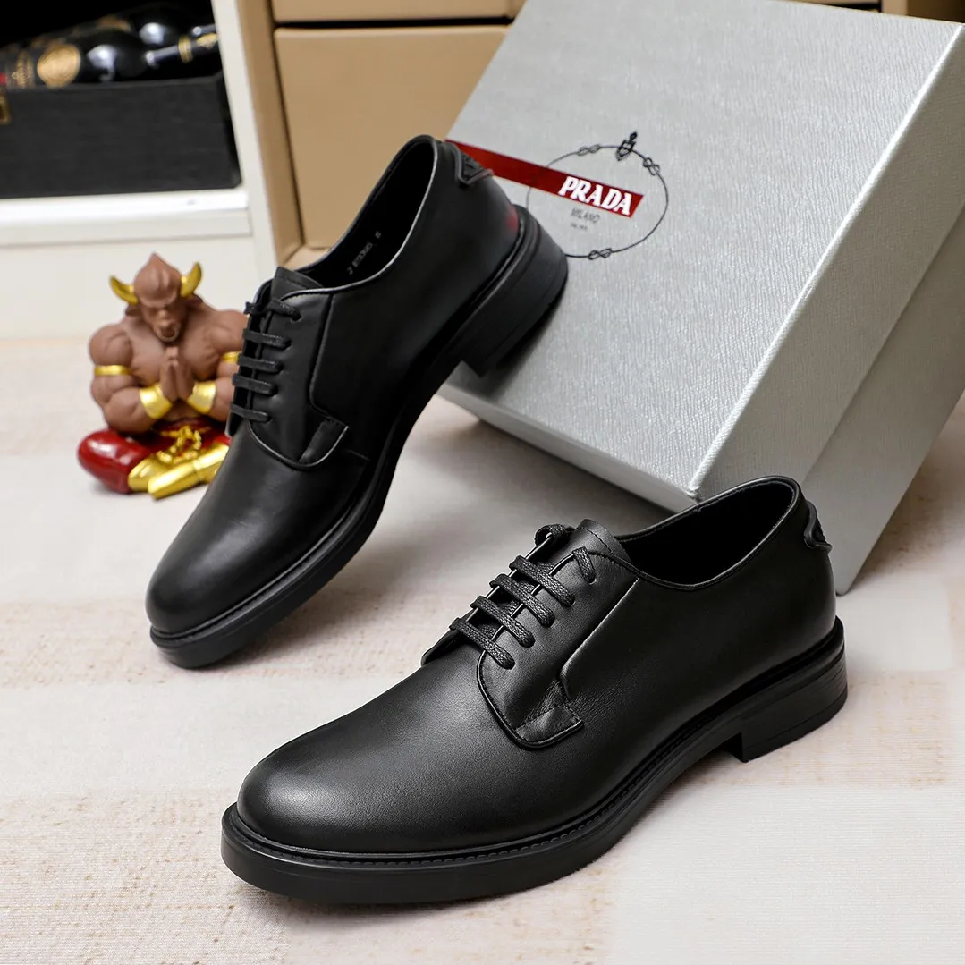 Men's shoes 💰620 💰💰🎩🎩【Prada】Counter 1:1⬆️original reproduction, absolute quality🆗original outsole, high-quality imported rubber, wear-resistant and non-slip, never degummed, upper material: imported first-layer cowhide➕anti-slip foam outsole, official website material, inner material: water-dyed leather lining, 3 colors available! Code number 38-44 (45. Can be customized)
